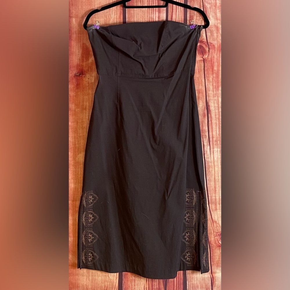 Sz 9/10 💕Express💕 Women’s Stretchy Strapless Brown Dress w/Embroidery